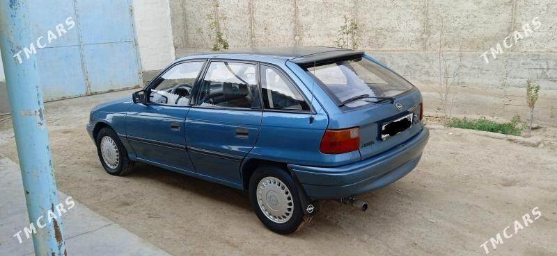 Opel Astra 1992 - 28 000 TMT - Gumdag - img 5