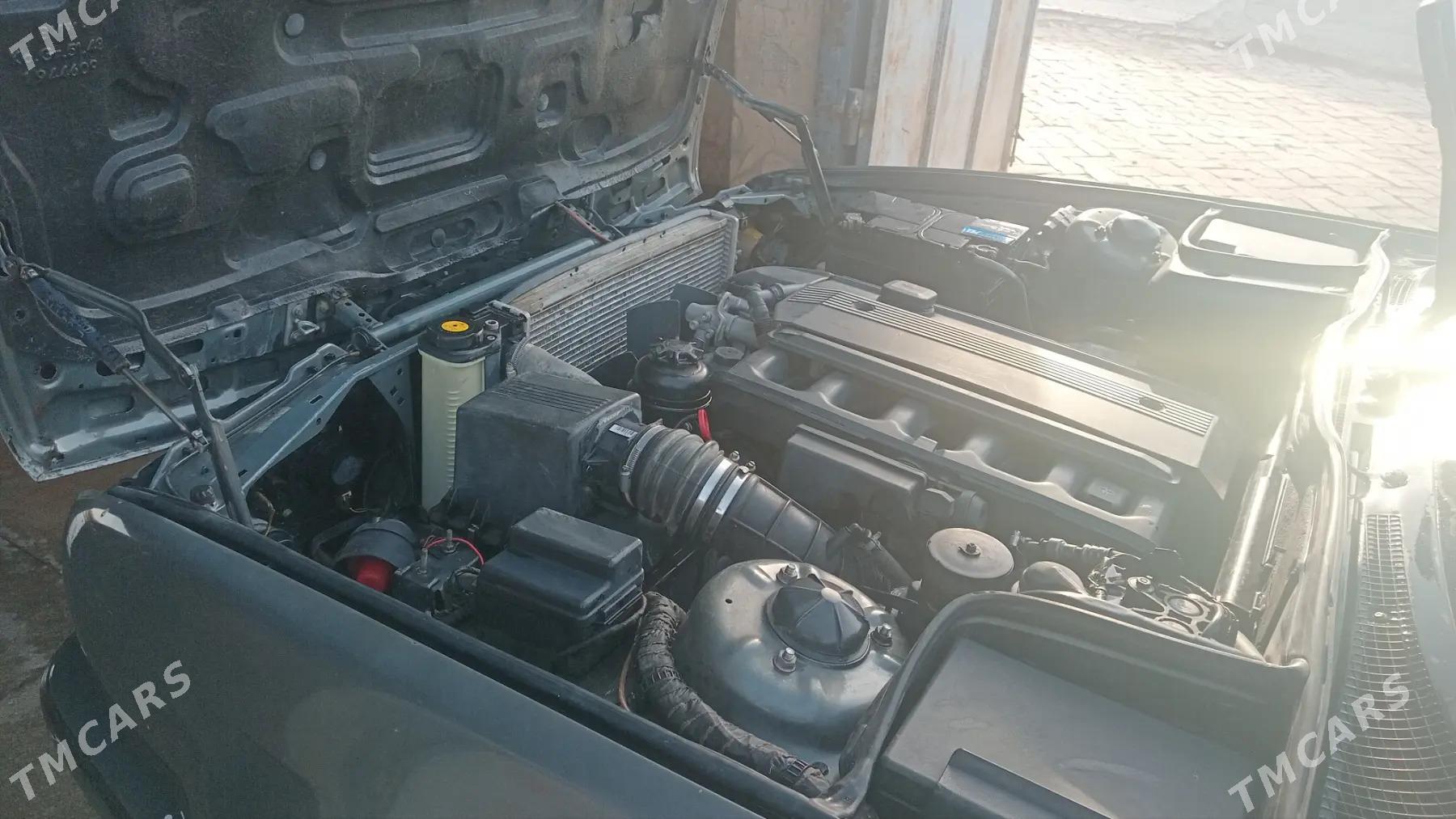 BMW 520 1990 - 75 000 TMT - Türkmengala - img 4