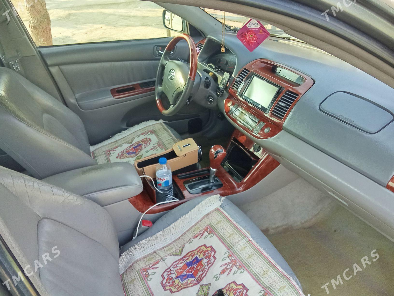 Toyota Camry 2005 - 240 000 TMT - Dostluk - img 5