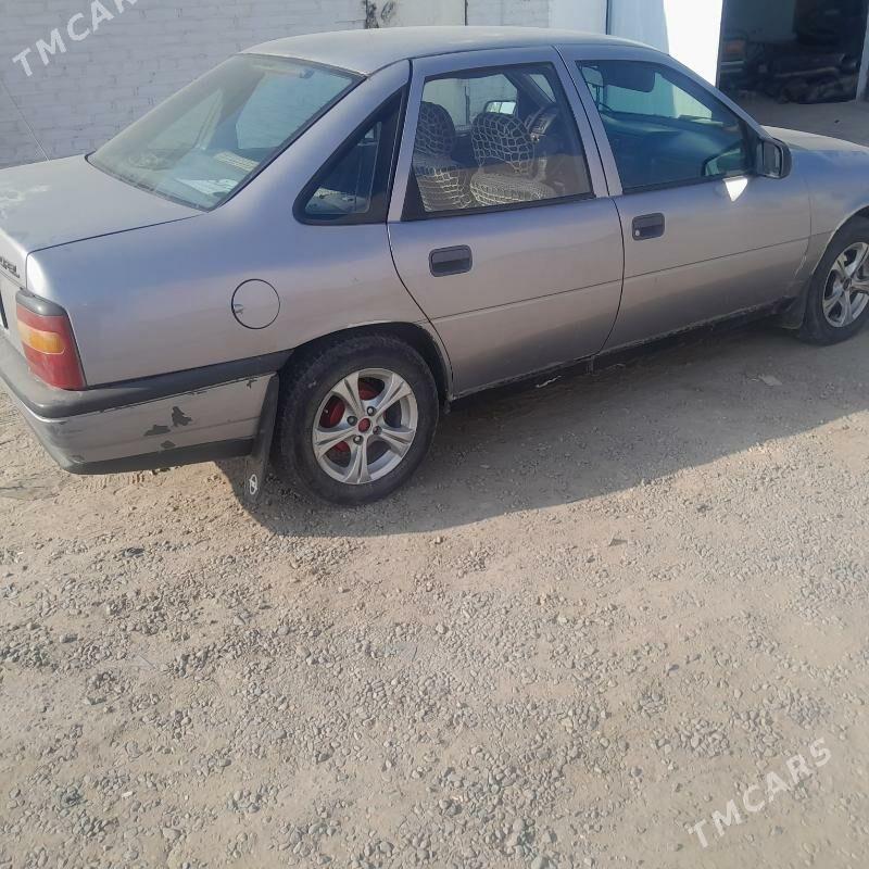 Opel Vectra 1990 - 20 000 TMT - Wekilbazar - img 3