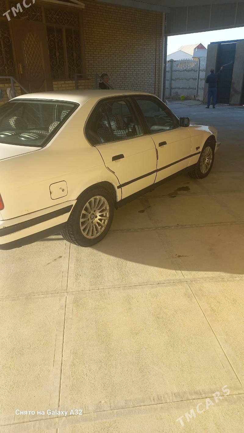 BMW 525 1990 - 65 000 TMT - Сакарчага - img 3