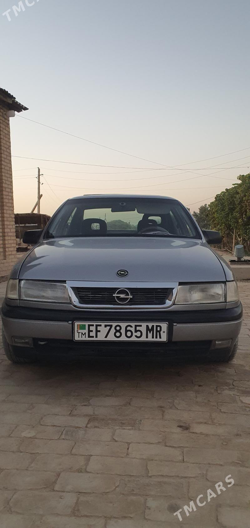 Opel Vectra 1990 - 46 000 TMT - Sakarçäge - img 1