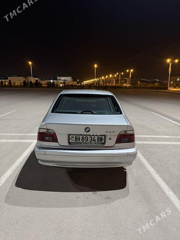 BMW 528 2003 - 124 000 TMT - Балканабат - img 3