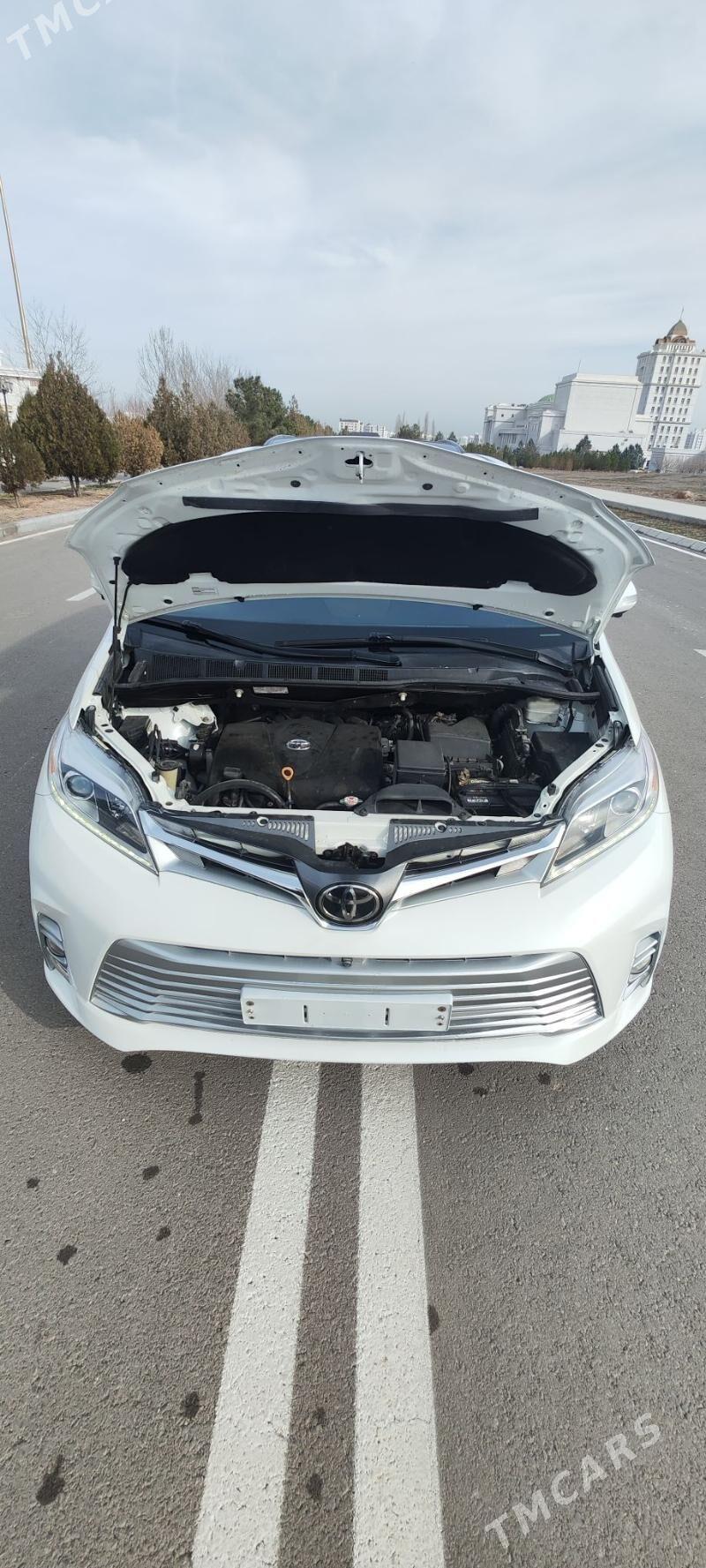 Toyota Sienna 2019 - 497 000 TMT - Ашхабад - img 8