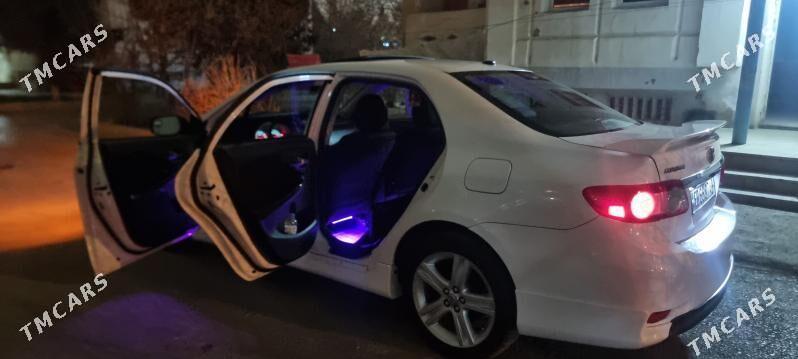 Toyota Corolla 2011 - 200 000 TMT - 8 мкр - img 3