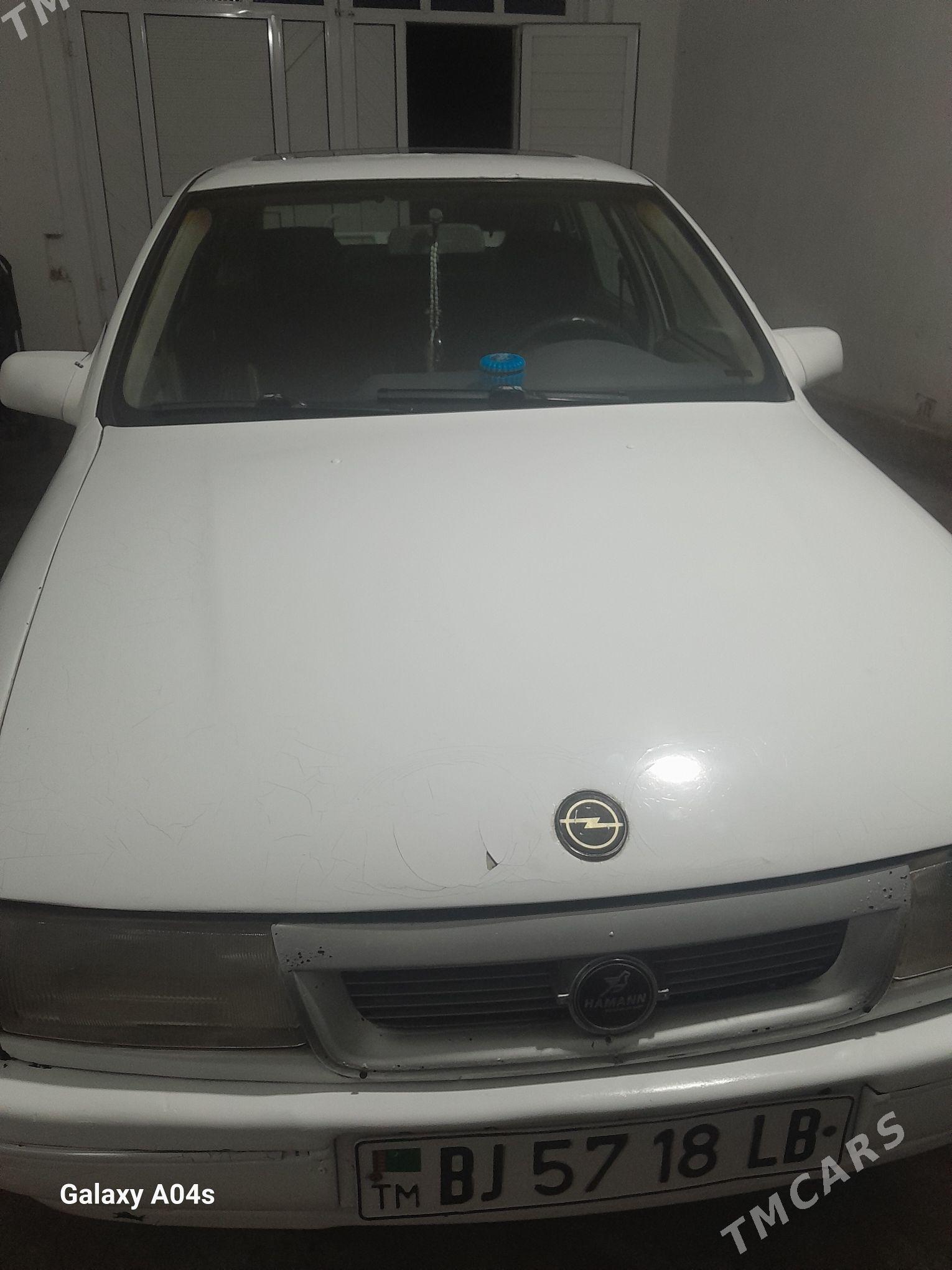 Opel Vectra 1990 - 20 000 TMT - Дянев - img 1