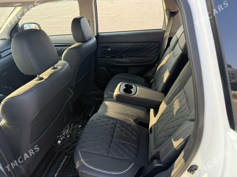 Mitsubishi Outlander 2022 - 310 000 TMT - Aşgabat - img 4