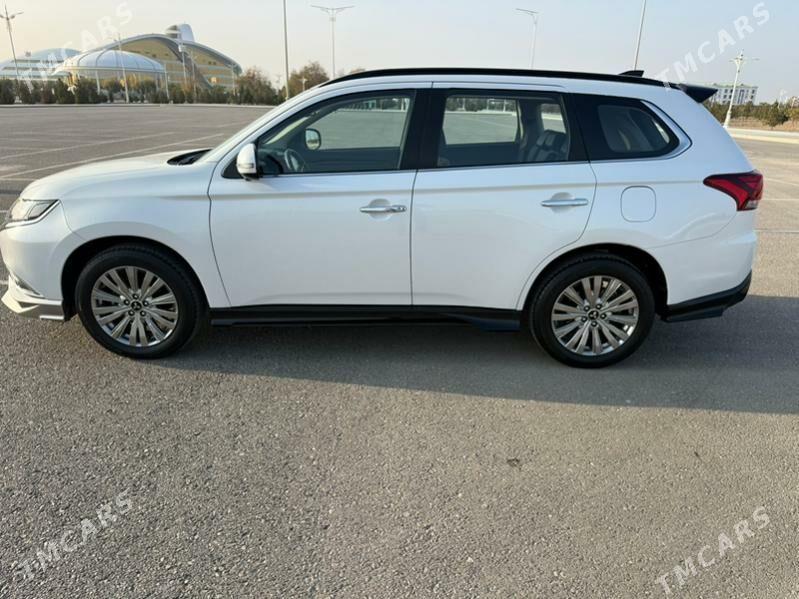 Mitsubishi Outlander 2022 - 310 000 TMT - Aşgabat - img 3