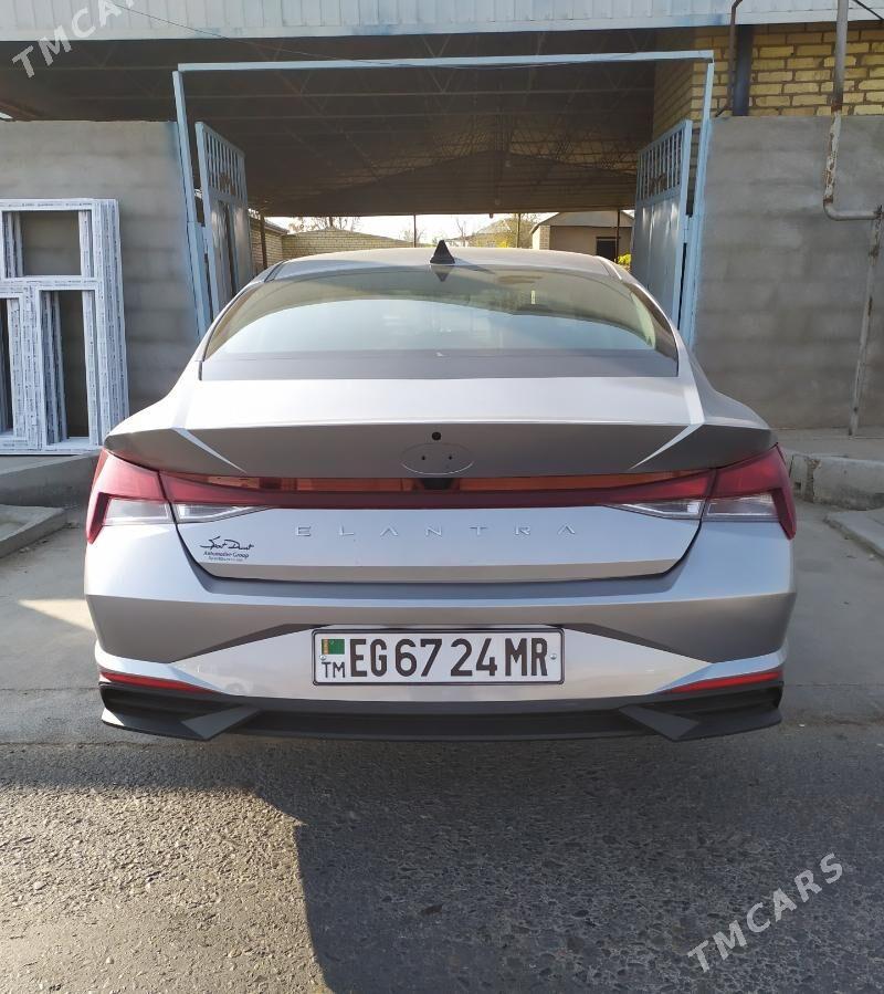 Hyundai Elantra 2022 - 235 000 TMT - Мургап - img 4