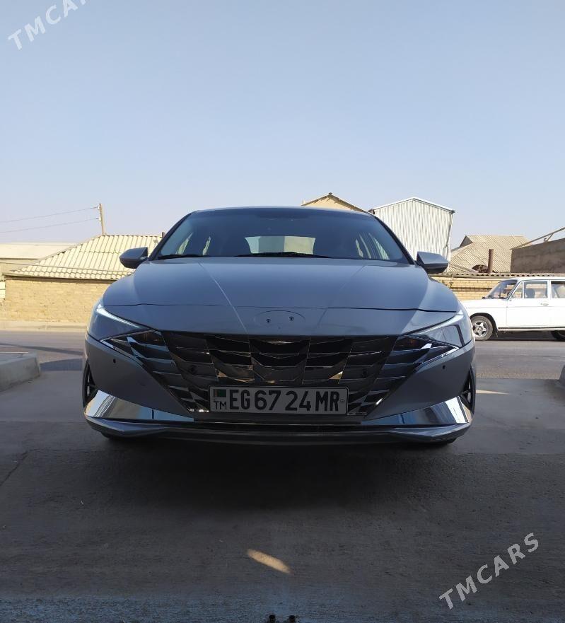 Hyundai Elantra 2022 - 235 000 TMT - Мургап - img 3