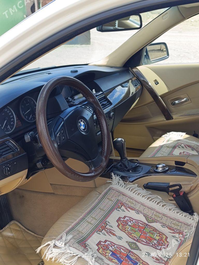 BMW E60 2004 - 182 000 TMT - Туркменбаши - img 9