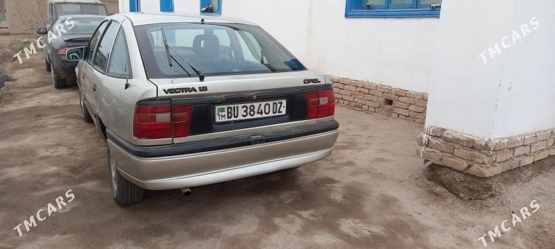 Opel Vectra 1993 - 30 000 TMT - Гурбансолтан Едже - img 3
