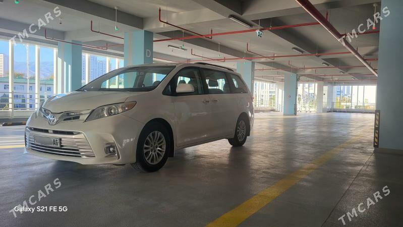 Toyota Sienna 2017 - 375 000 TMT - 11 мкр - img 2