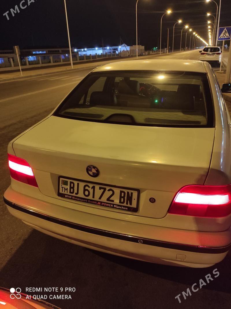 BMW E39 1996 - 80 000 TMT - Балканабат - img 1