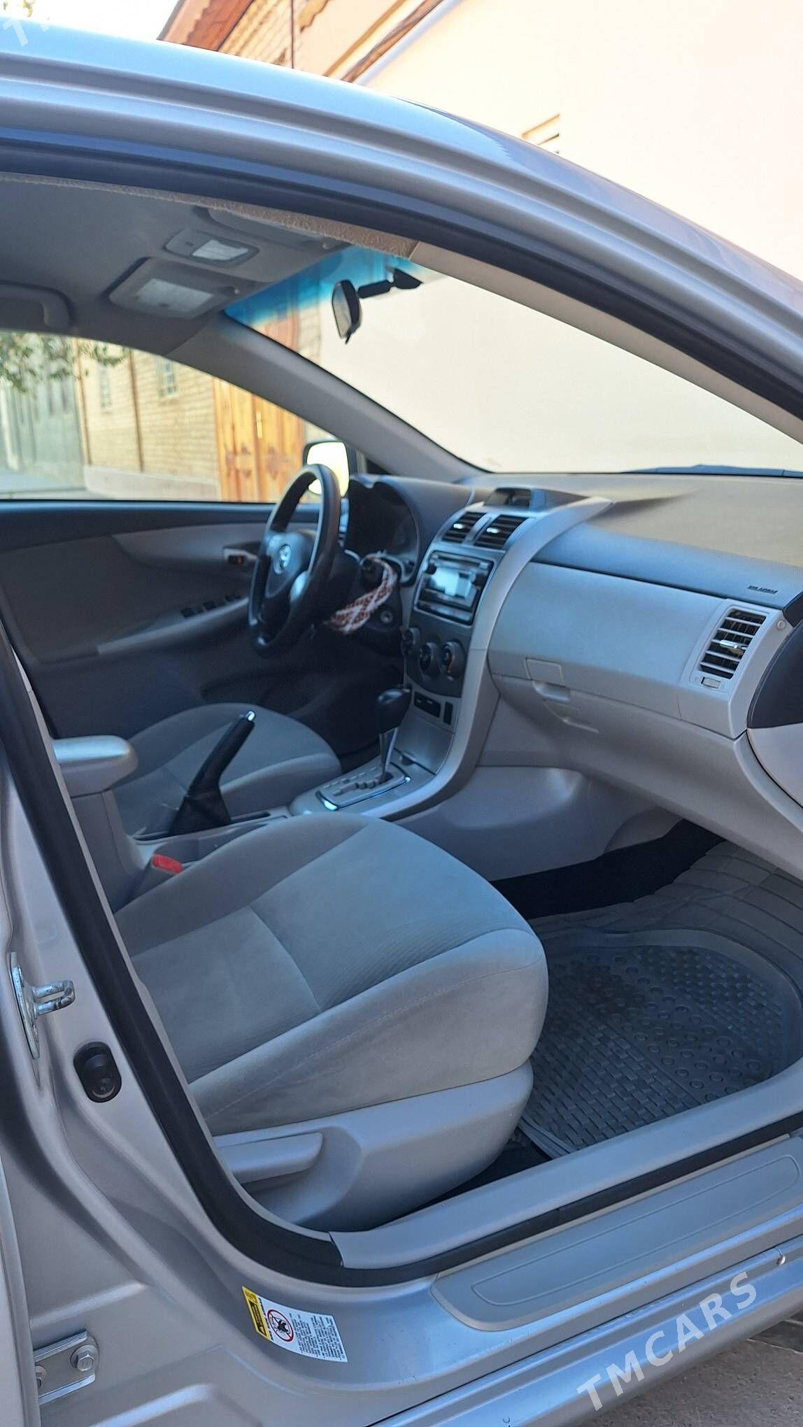 Toyota Corolla 2012 - 175 000 TMT - Дашогуз - img 3