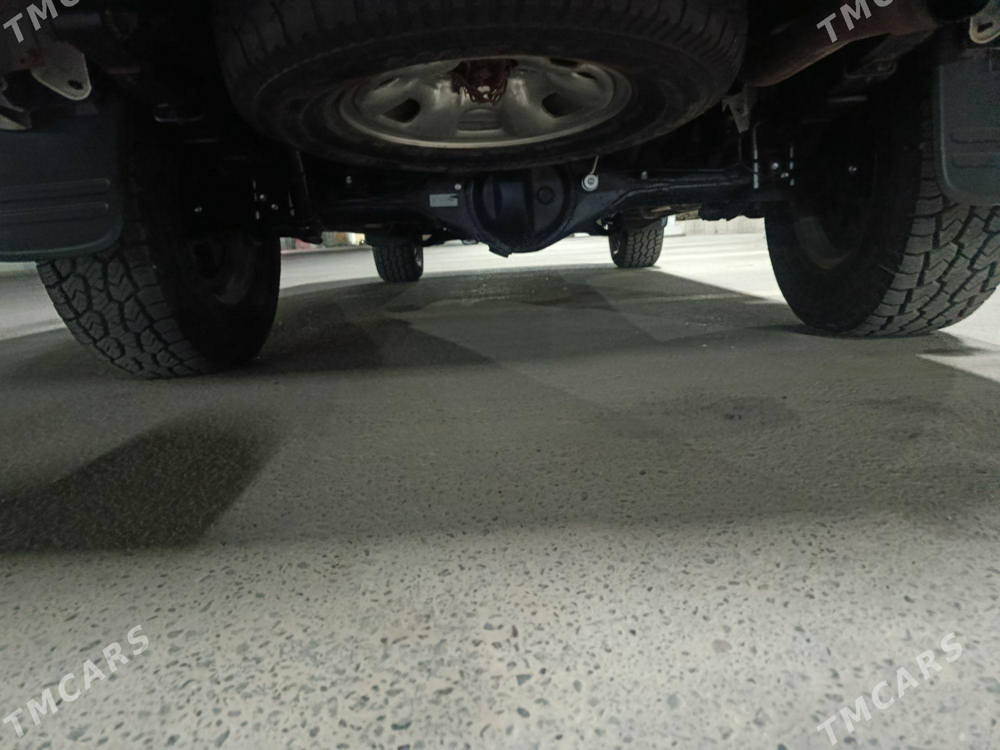 Toyota Hilux 2012 - 370 000 TMT - Мары - img 5