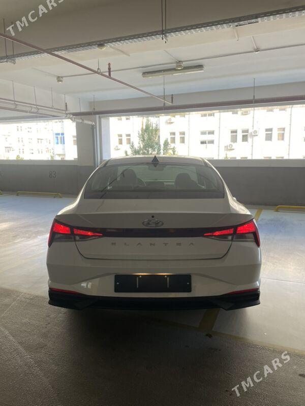 Hyundai Elantra 2022 - 250 000 TMT - Aşgabat - img 2