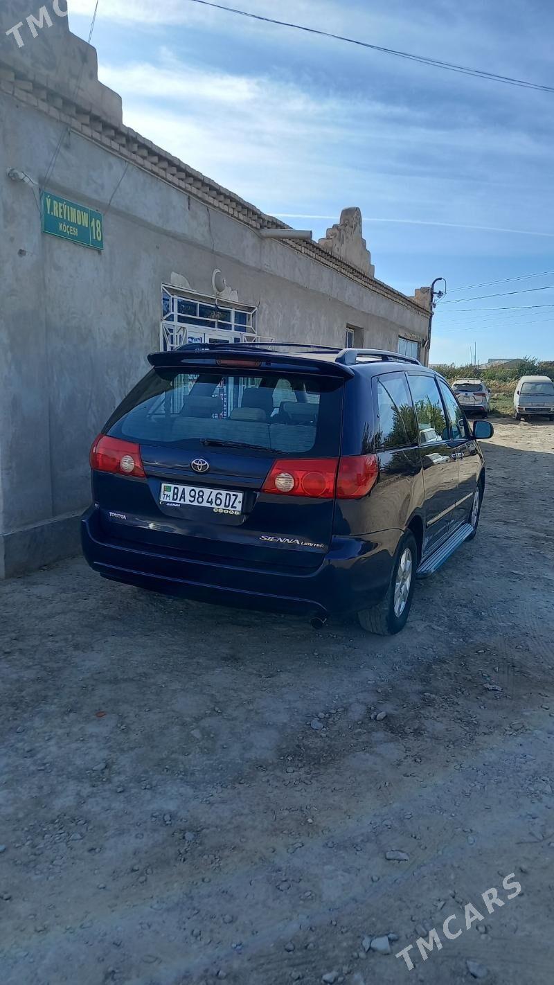 Toyota Sienna 2008 - 250 000 TMT - Дашогуз - img 2