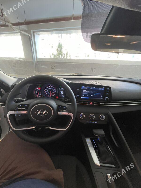 Hyundai Elantra 2022 - 250 000 TMT - Aşgabat - img 4