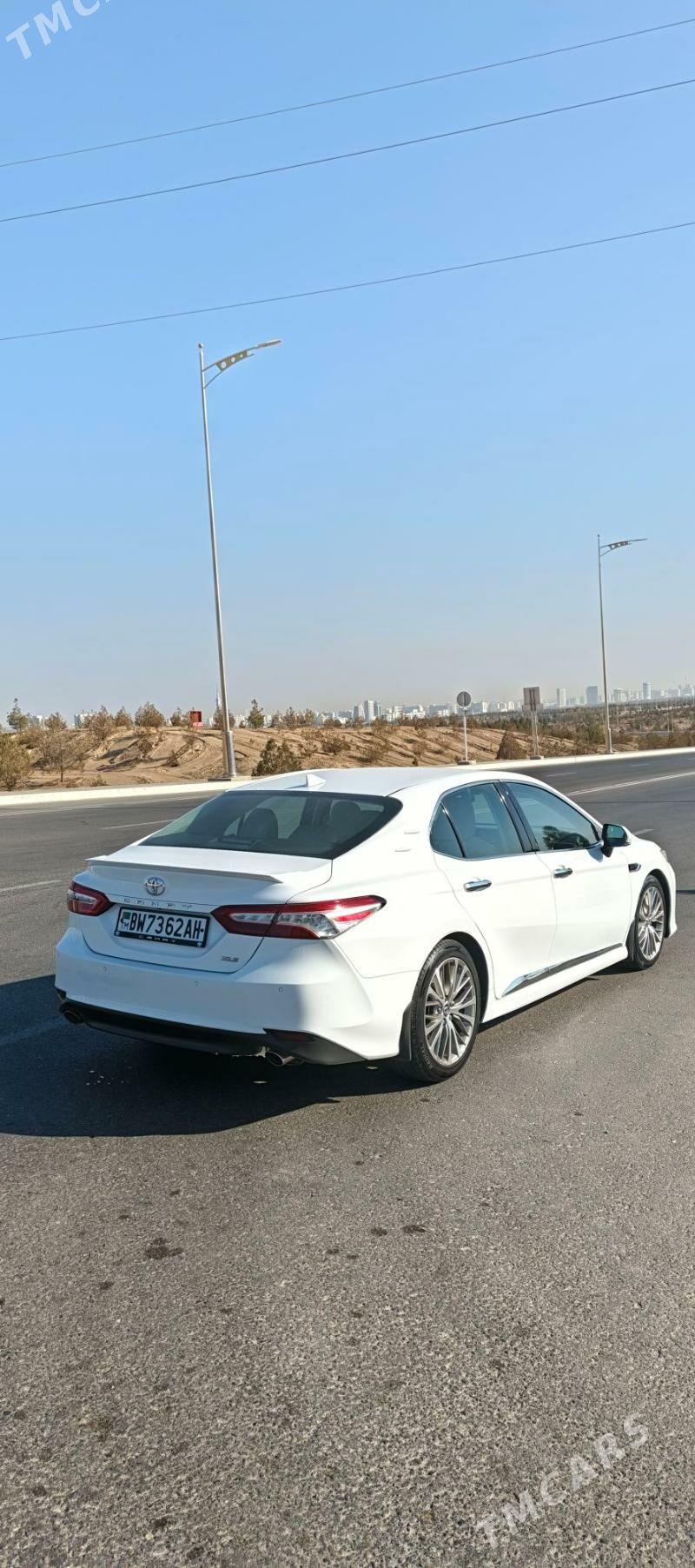 Toyota Camry 2018 - 305 000 TMT - Анев - img 3