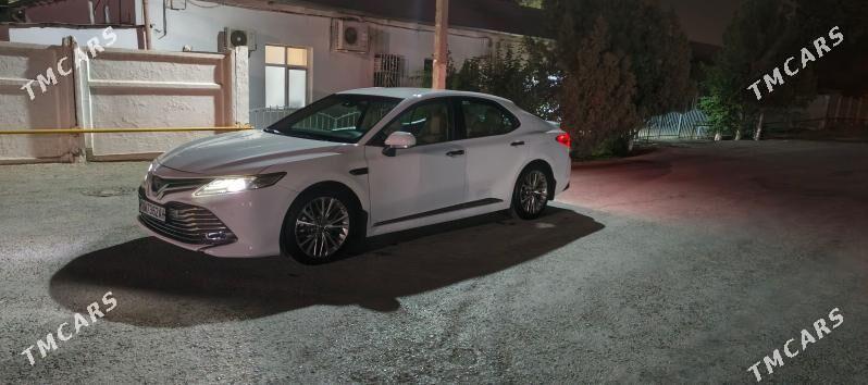 Toyota Camry 2018 - 305 000 TMT - Анев - img 9