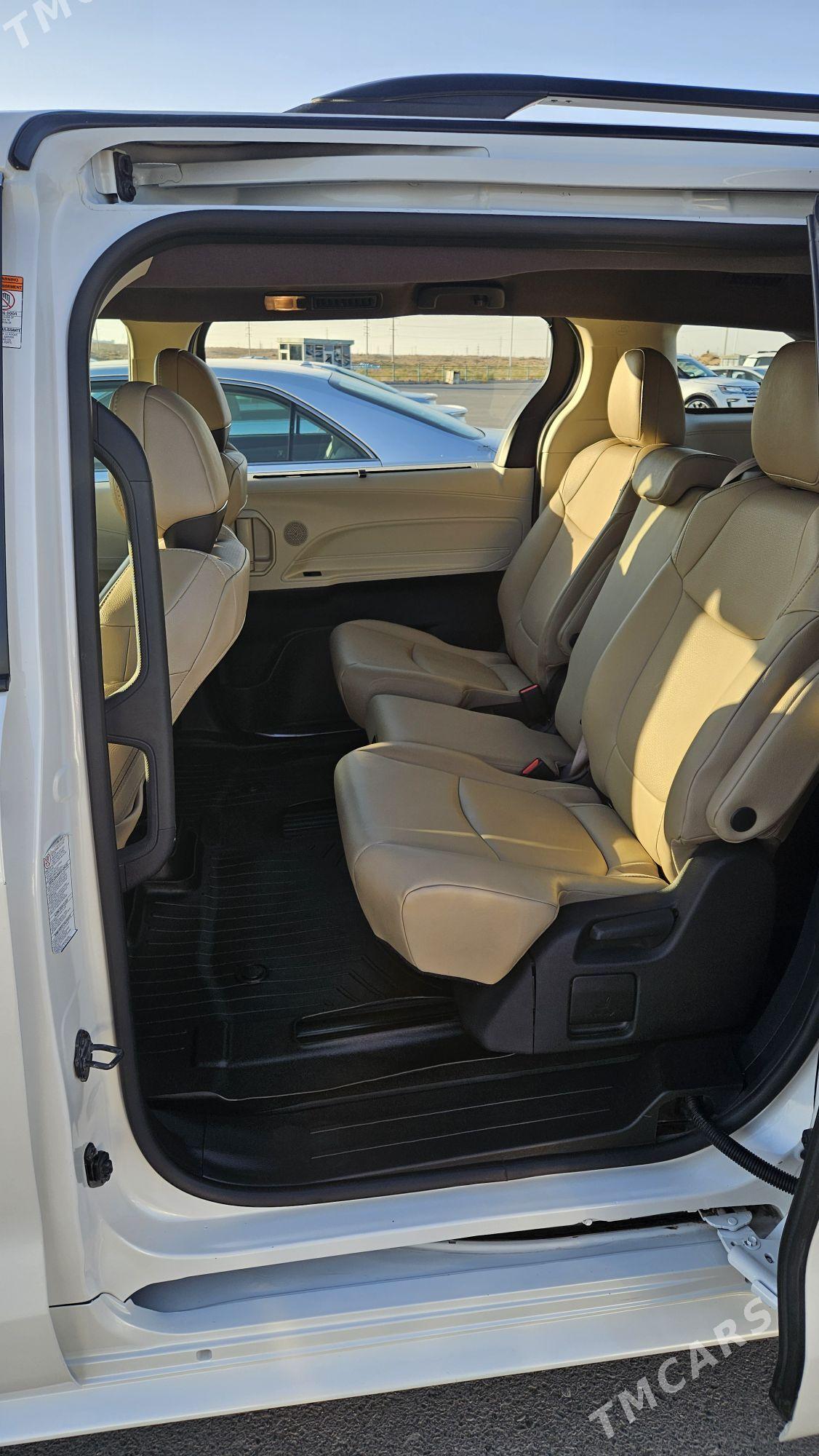 Toyota Sienna 2022 - 535 000 TMT - Ашхабад - img 2