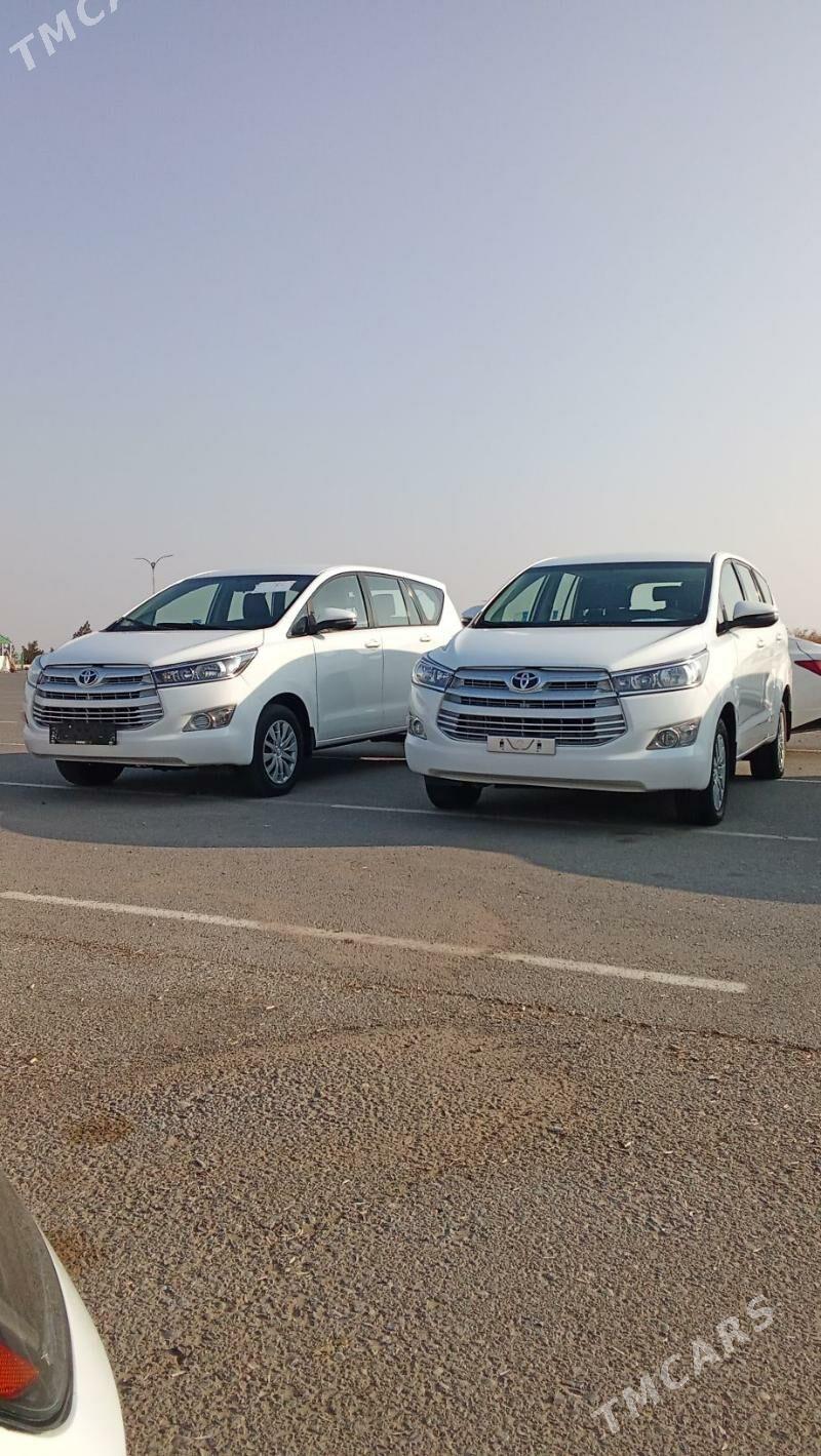 Toyota Innova 2022 - 285 000 TMT - "Алтын Асыр" Гундогар базары ( Толкучка) - img 1