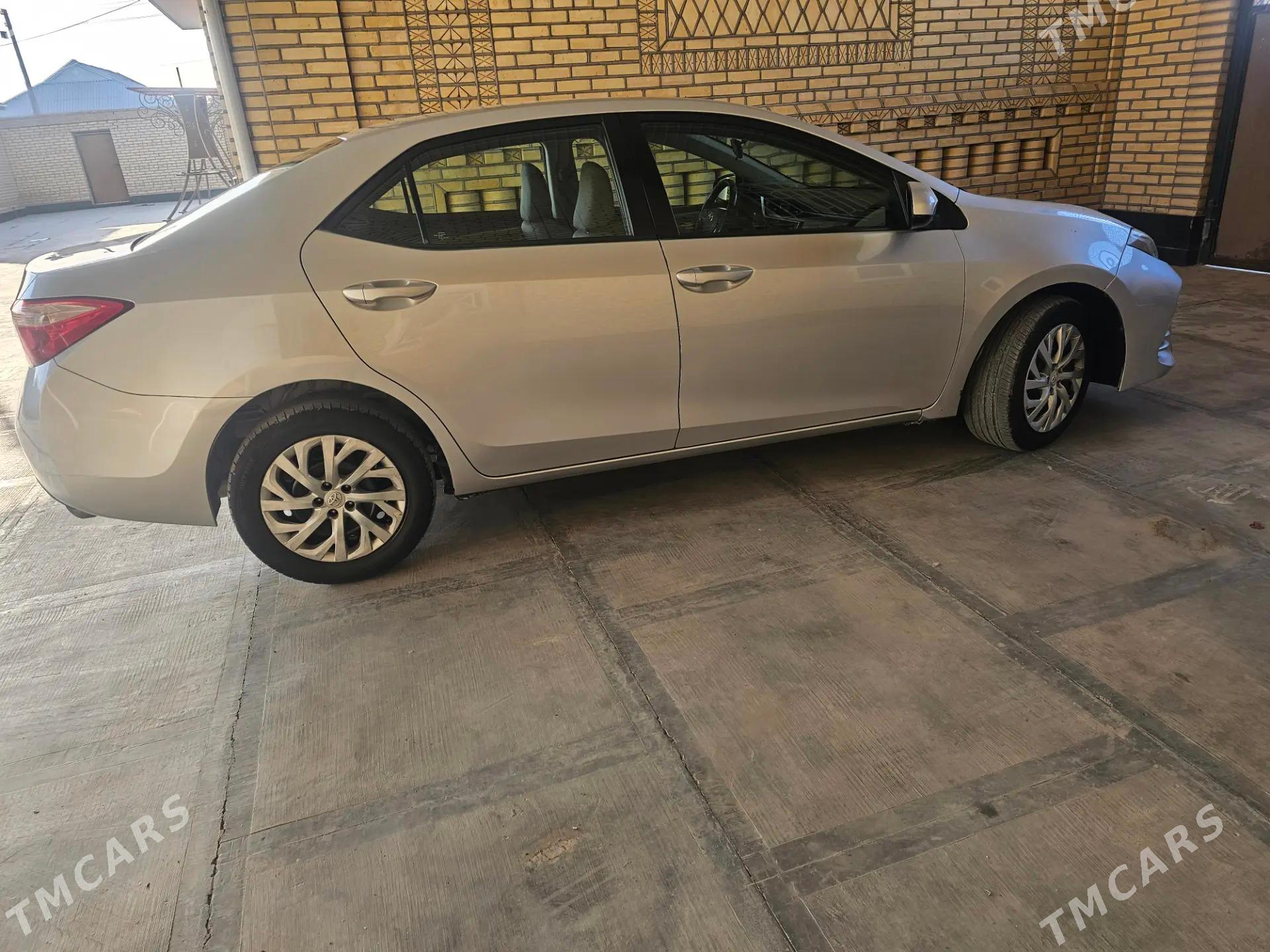 Toyota Corolla 2017 - 200 000 TMT - Mary - img 3