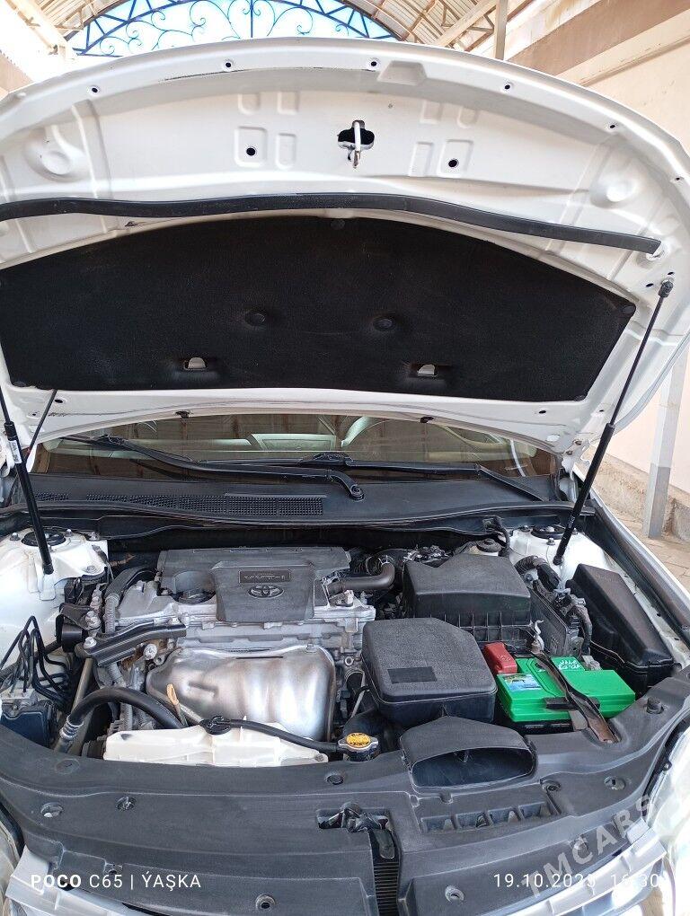 Toyota Camry 2017 - 270 000 TMT - Türkmengala - img 2