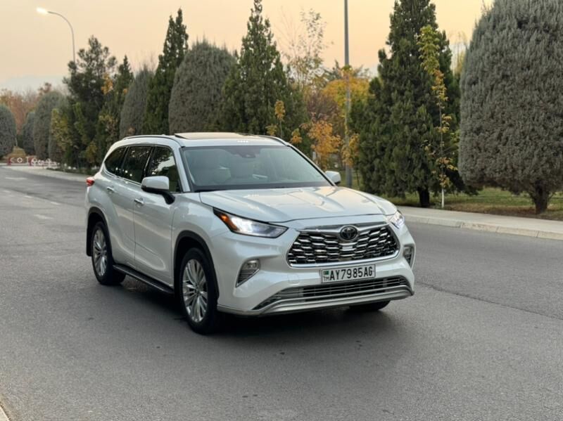 Toyota Highlander 2023 - 617 000 TMT - Aşgabat - img 5