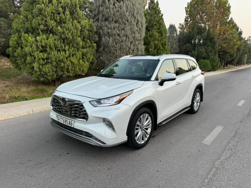 Toyota Highlander 2023 - 617 000 TMT - Aşgabat - img 3