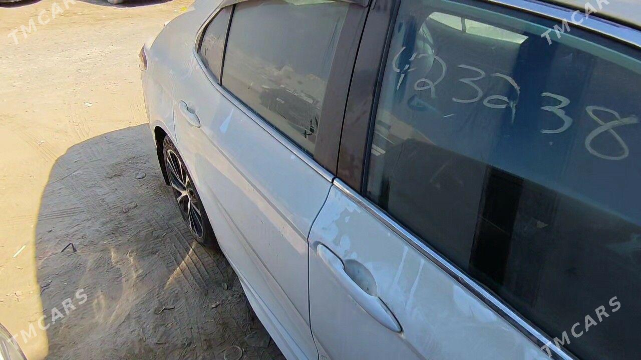 Toyota Camry 2020 - 260 000 TMT - Бабадайхан - img 4