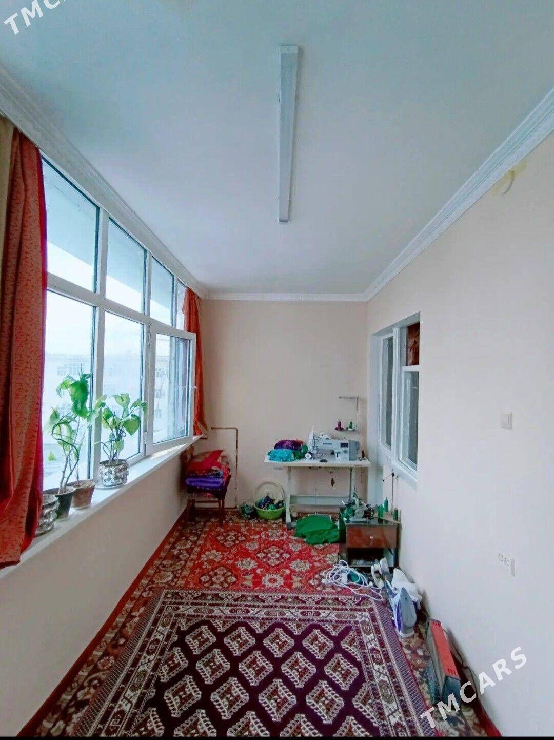 amatly babadan satlyk jaý - Мир 1 - img 3