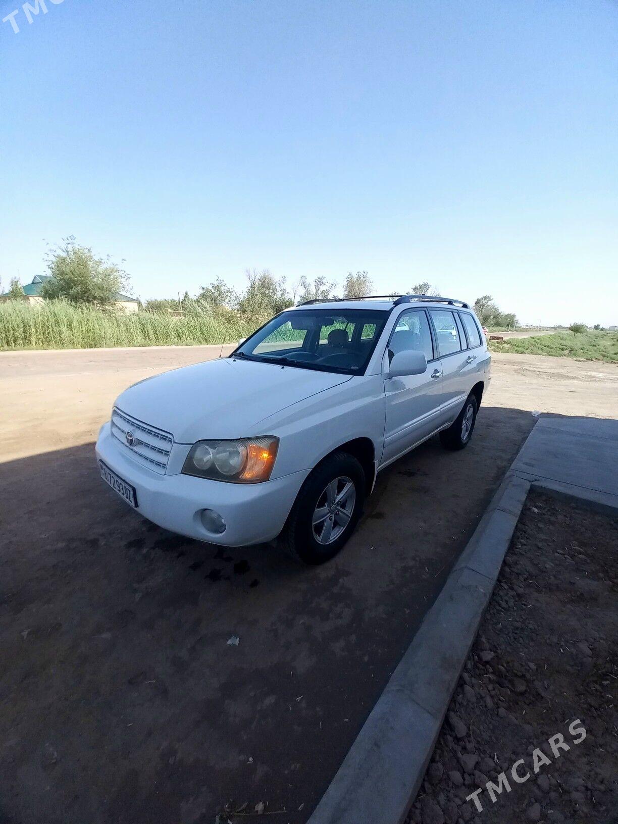 Toyota Highlander 2003 - 220 000 TMT - Гурбансолтан Едже - img 2