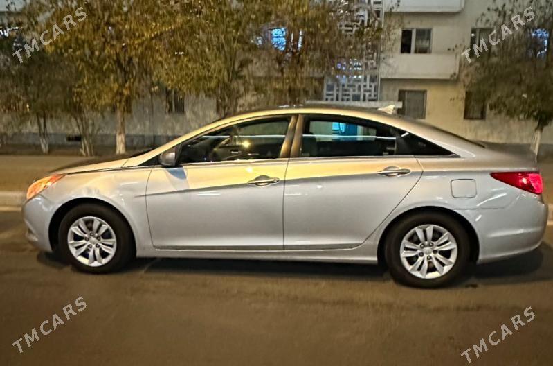 Hyundai Sonata 2010 - 139 000 TMT - Кëши - img 4