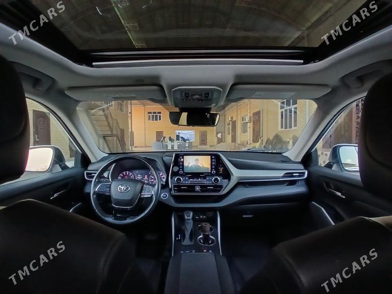 Toyota Highlander 2021 - 485 000 TMT - Мары - img 5