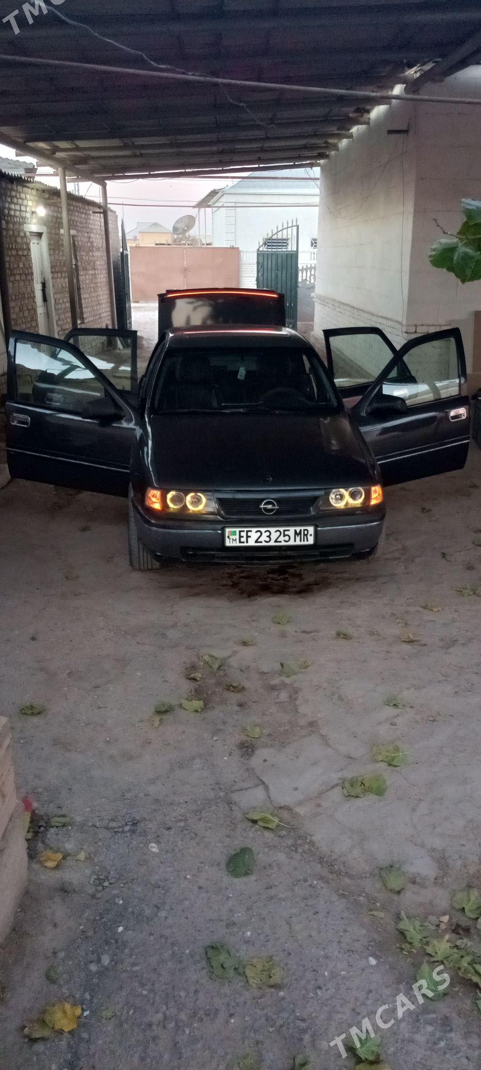 Opel Vectra 1991 - 50 000 TMT - Мары - img 3