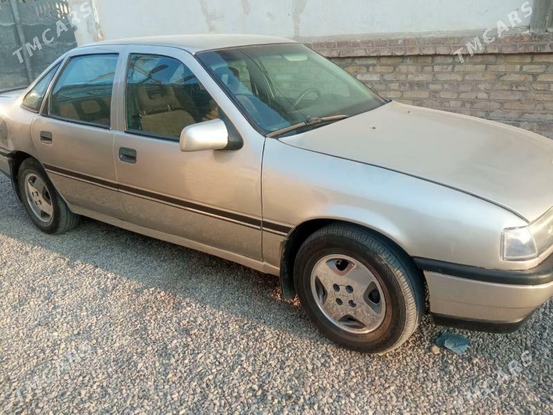 Opel Vectra 1991 - 32 000 TMT - Mary - img 1
