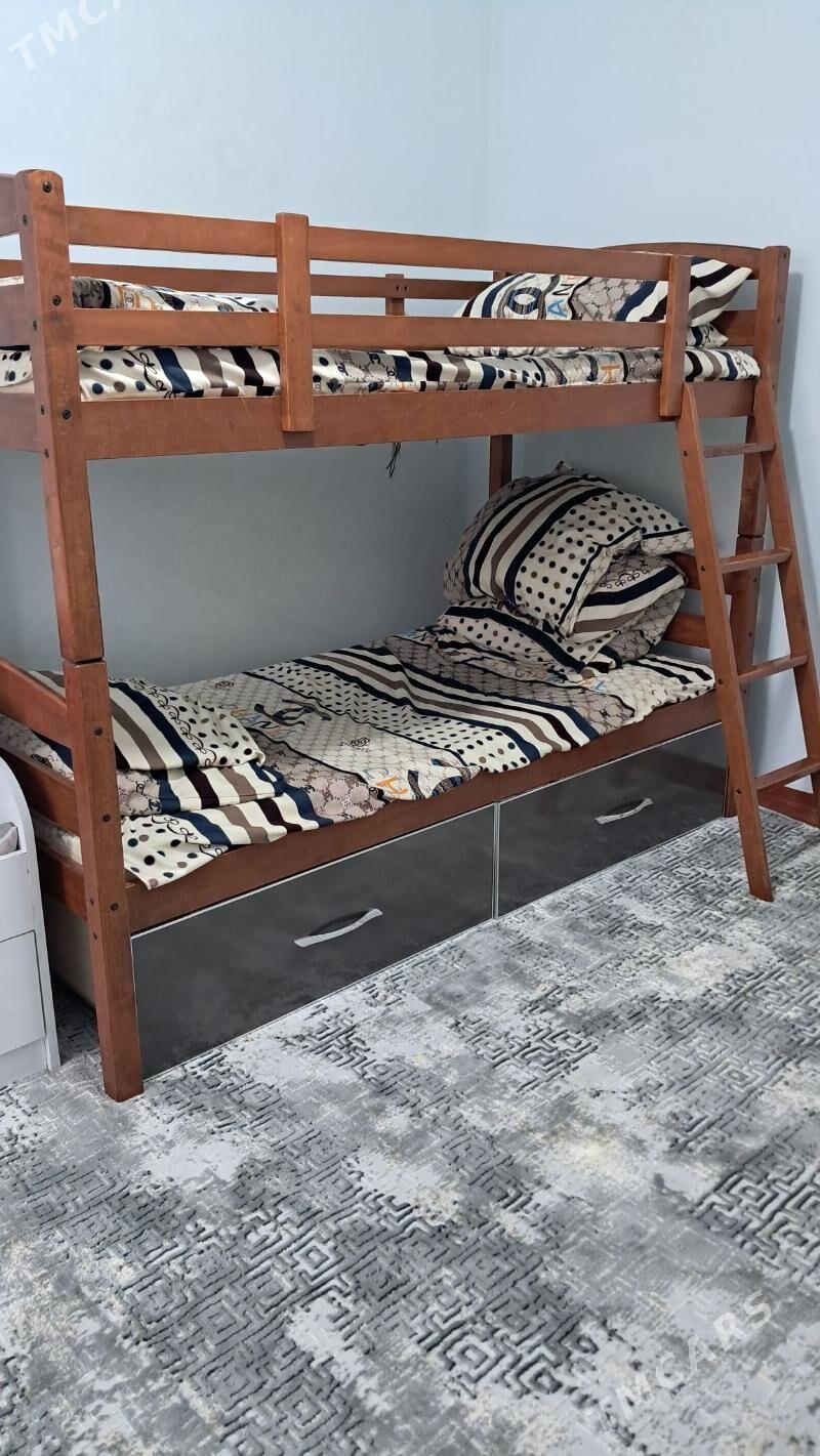 krowat - Mary - img 1