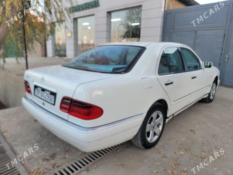 Mercedes-Benz E320 1998 - 90 000 TMT - Köneürgenç - img 3