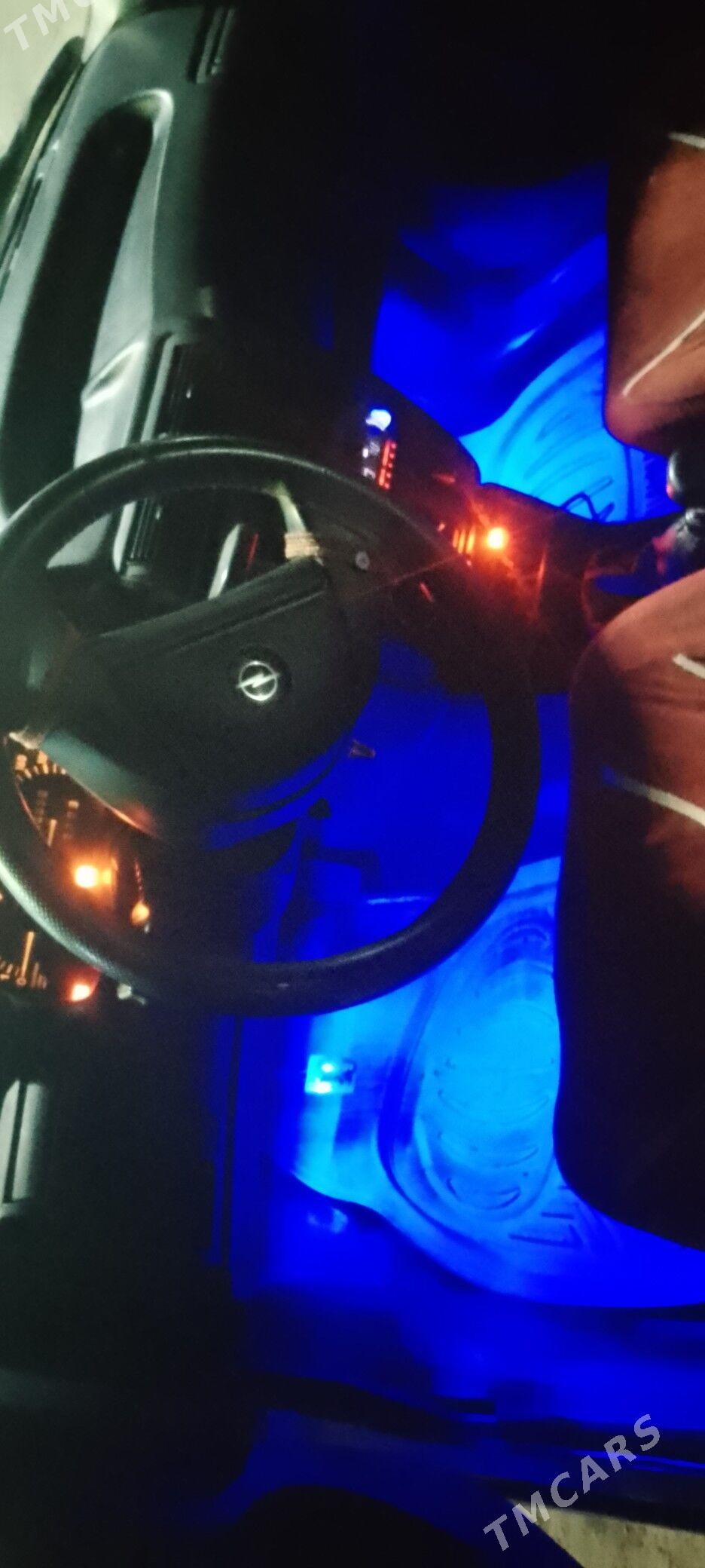 Opel Astra 1992 - 40 000 TMT - Болдумсаз - img 4