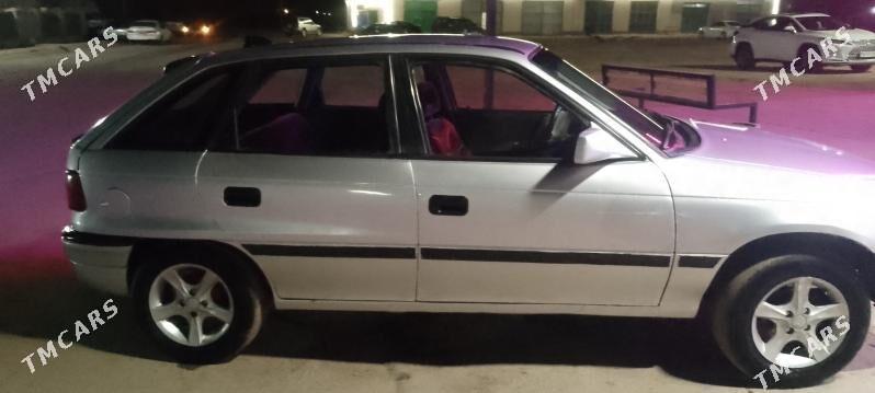 Opel Astra 1992 - 40 000 TMT - Болдумсаз - img 3