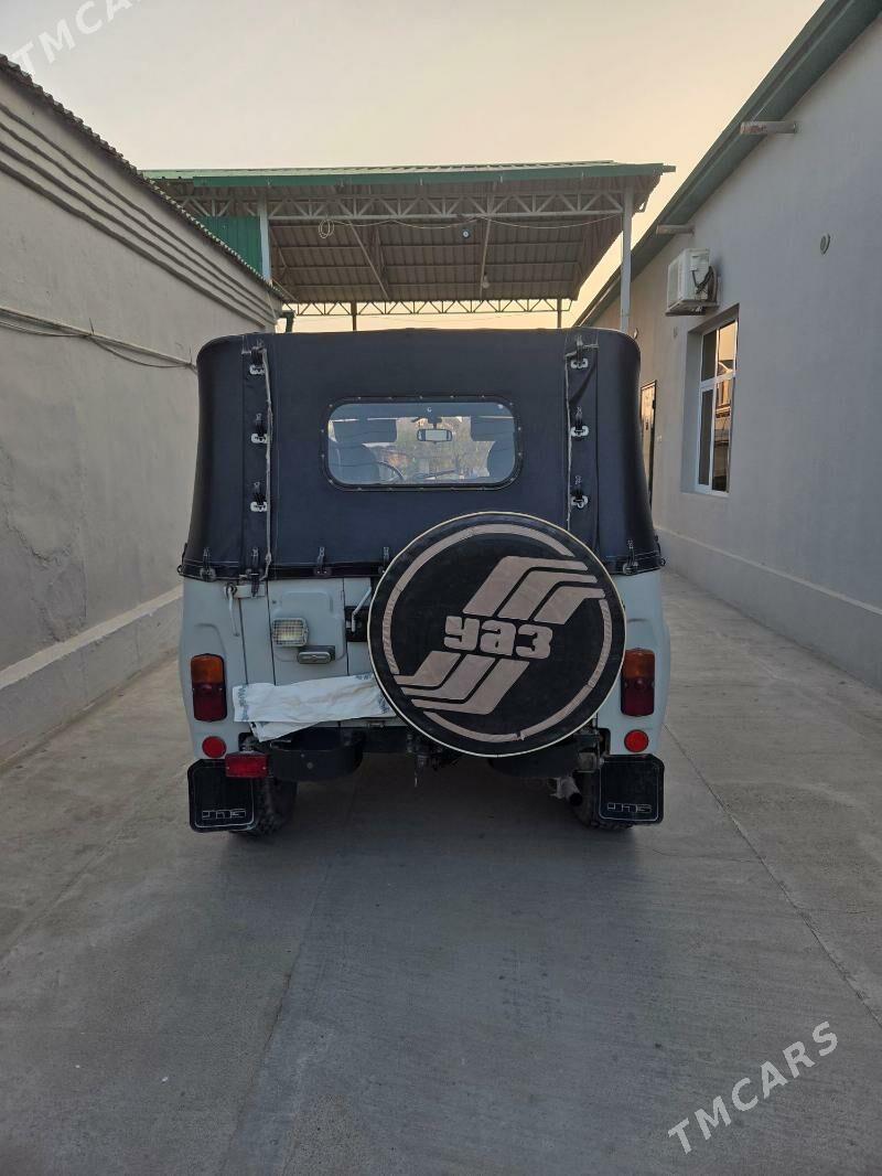 UAZ 469 2002 - 130 000 TMT - Aşgabat - img 2