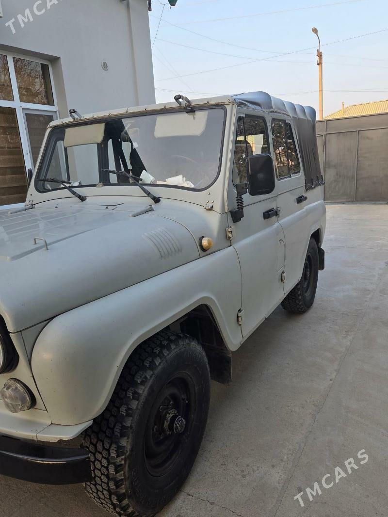 UAZ 469 2002 - 130 000 TMT - Aşgabat - img 3