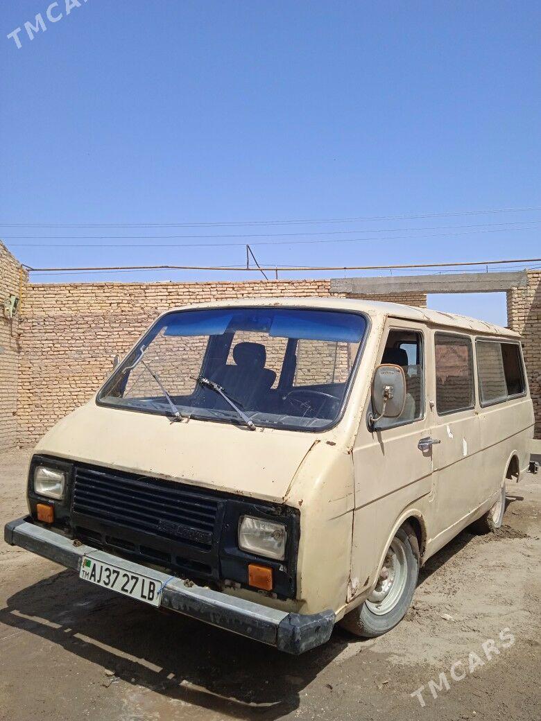 Raf Latvia 1992 - 10 000 TMT - Туркменабат - img 2