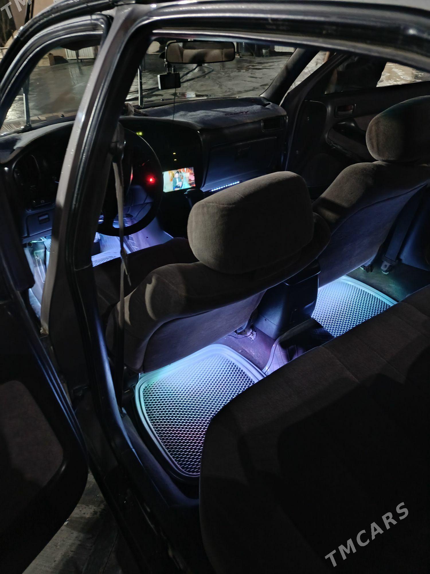 Toyota Camry 1993 - 110 000 TMT - Baýramaly - img 4