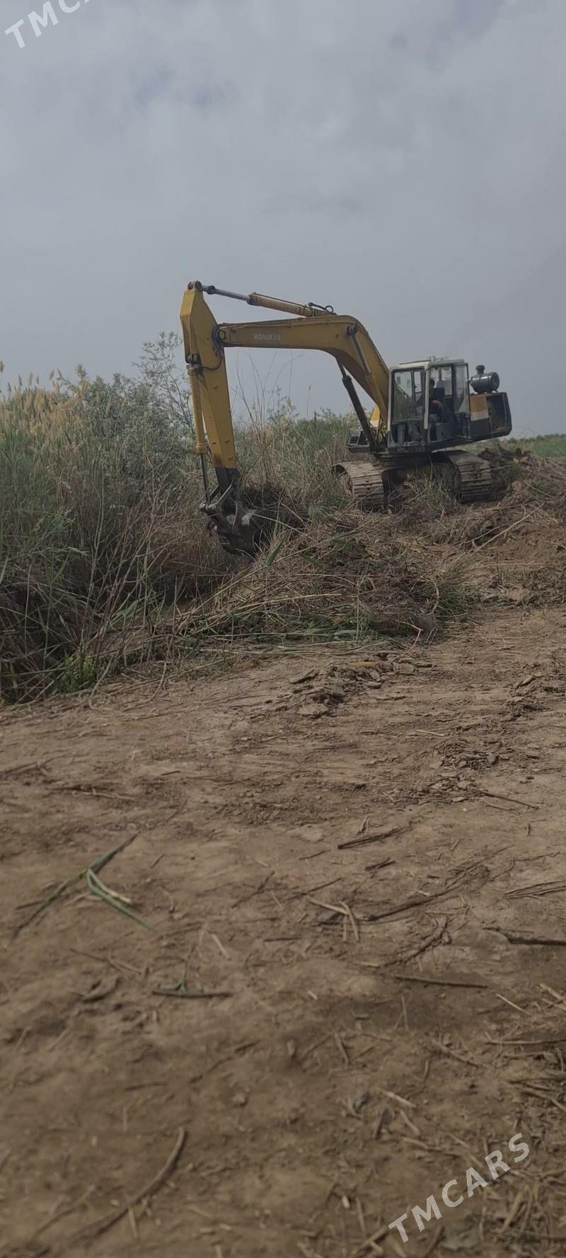 Komatsu D475A-5E0 1996 - 257 000 TMT - Губадаг - img 4