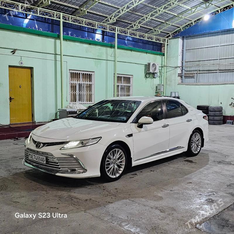 Toyota Camry 2018 - 242 000 TMT - Мир 2 - img 2