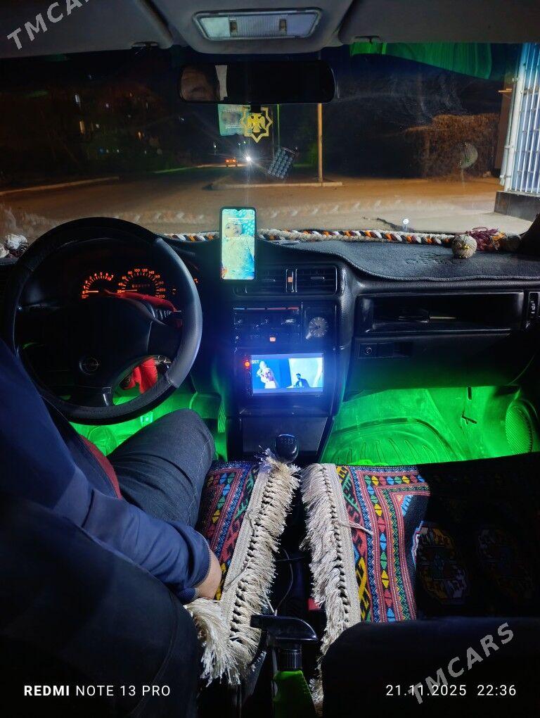 Opel Vectra 1992 - 23 000 TMT - Gazojak - img 1
