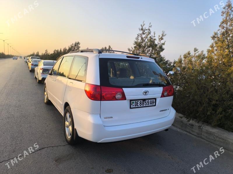Toyota Sienna 2008 - 290 000 TMT - Ашхабад - img 4